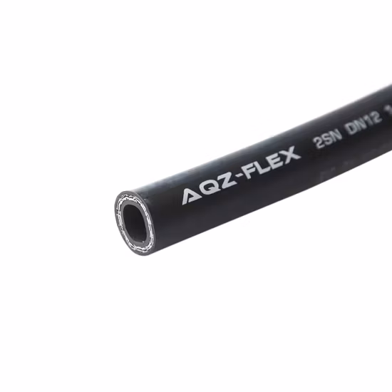 Raccordi terminali maschio/femmina dell'assemblaggio di tubi flessibili di gomma 4sh del tubo idraulico a spirale di Ugw En856 4 fili